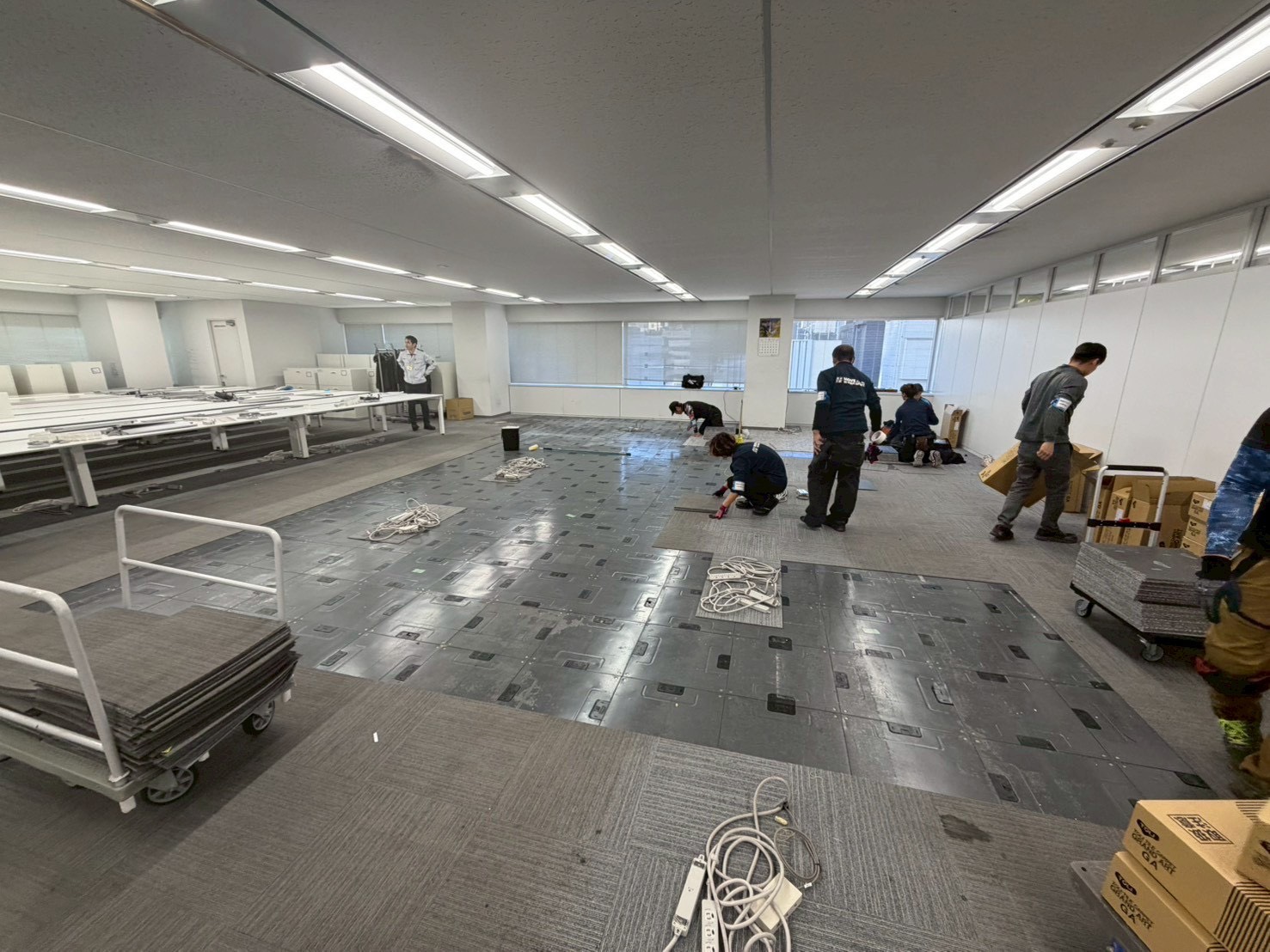 OAフロア・コンセント施工