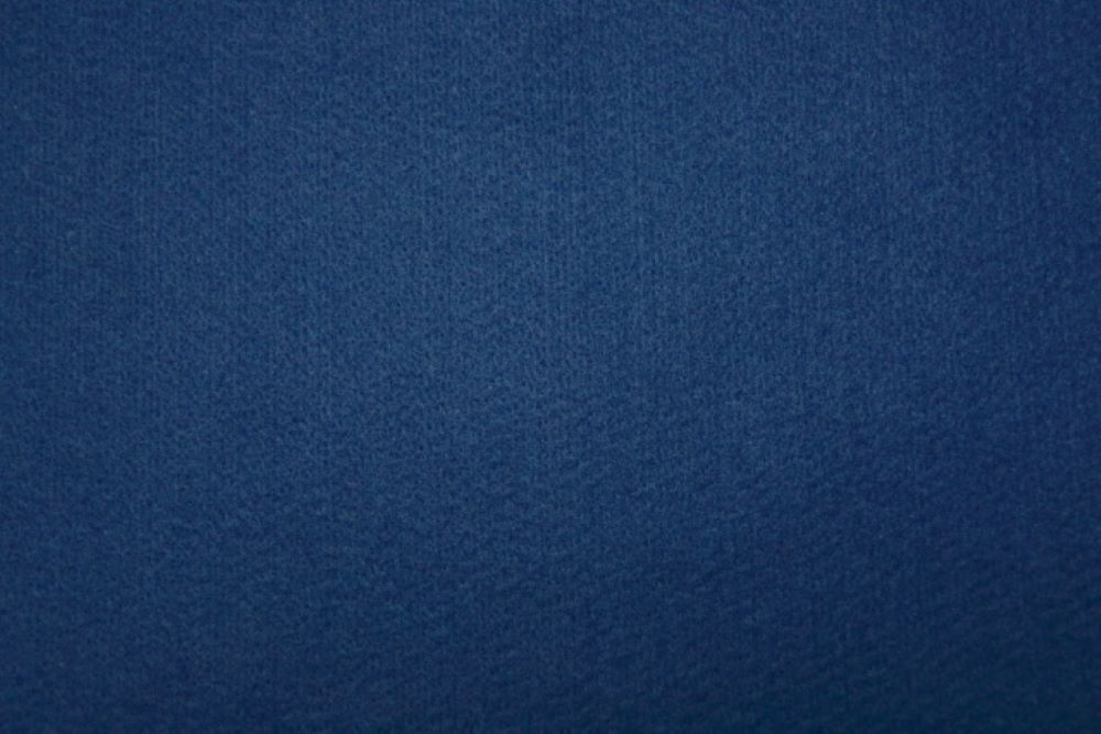 寒色系のタイルカーペットの効果