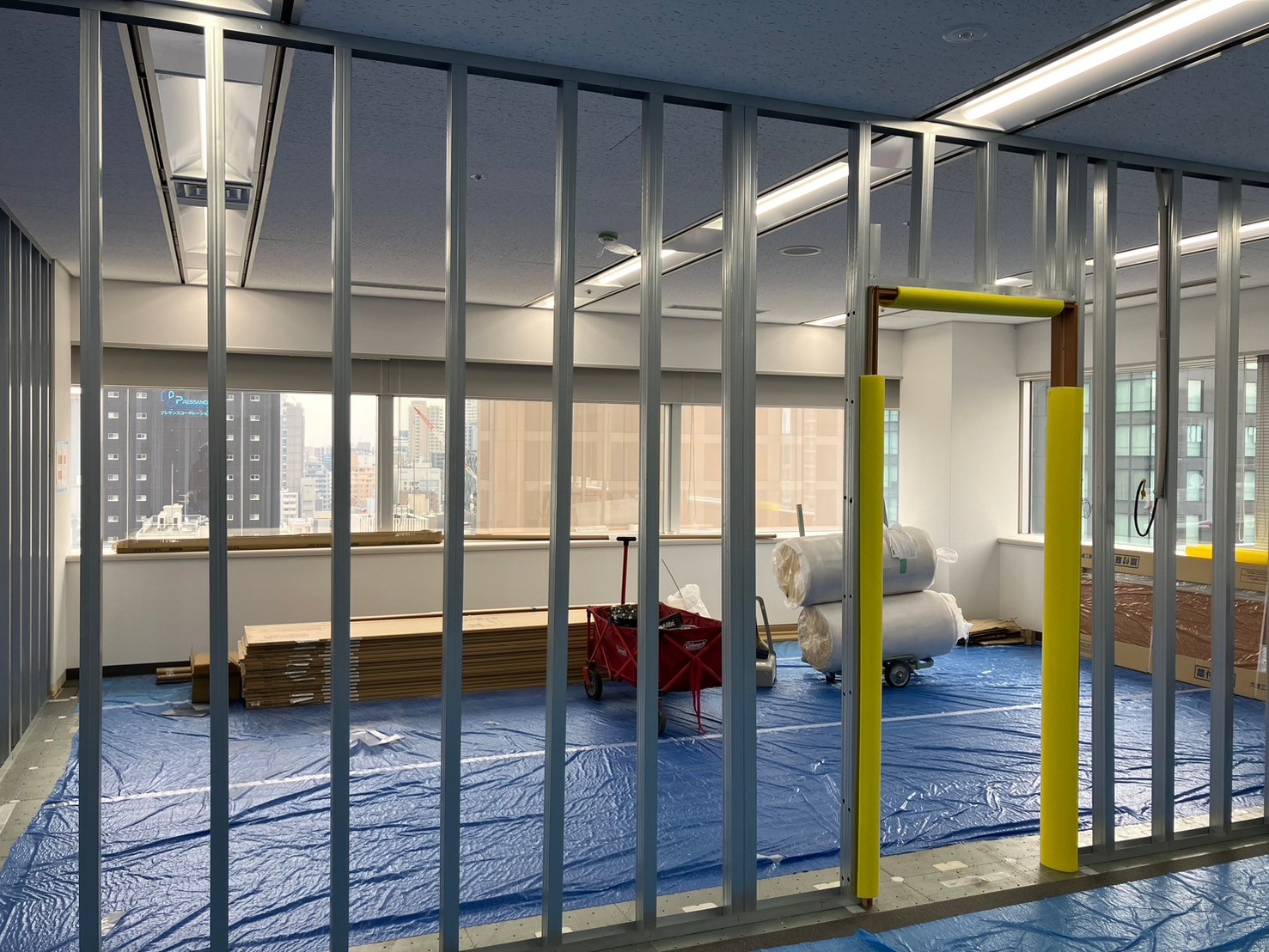 【3事例】内装の間仕切り工事とは？種類や費用相場、注意点も解説