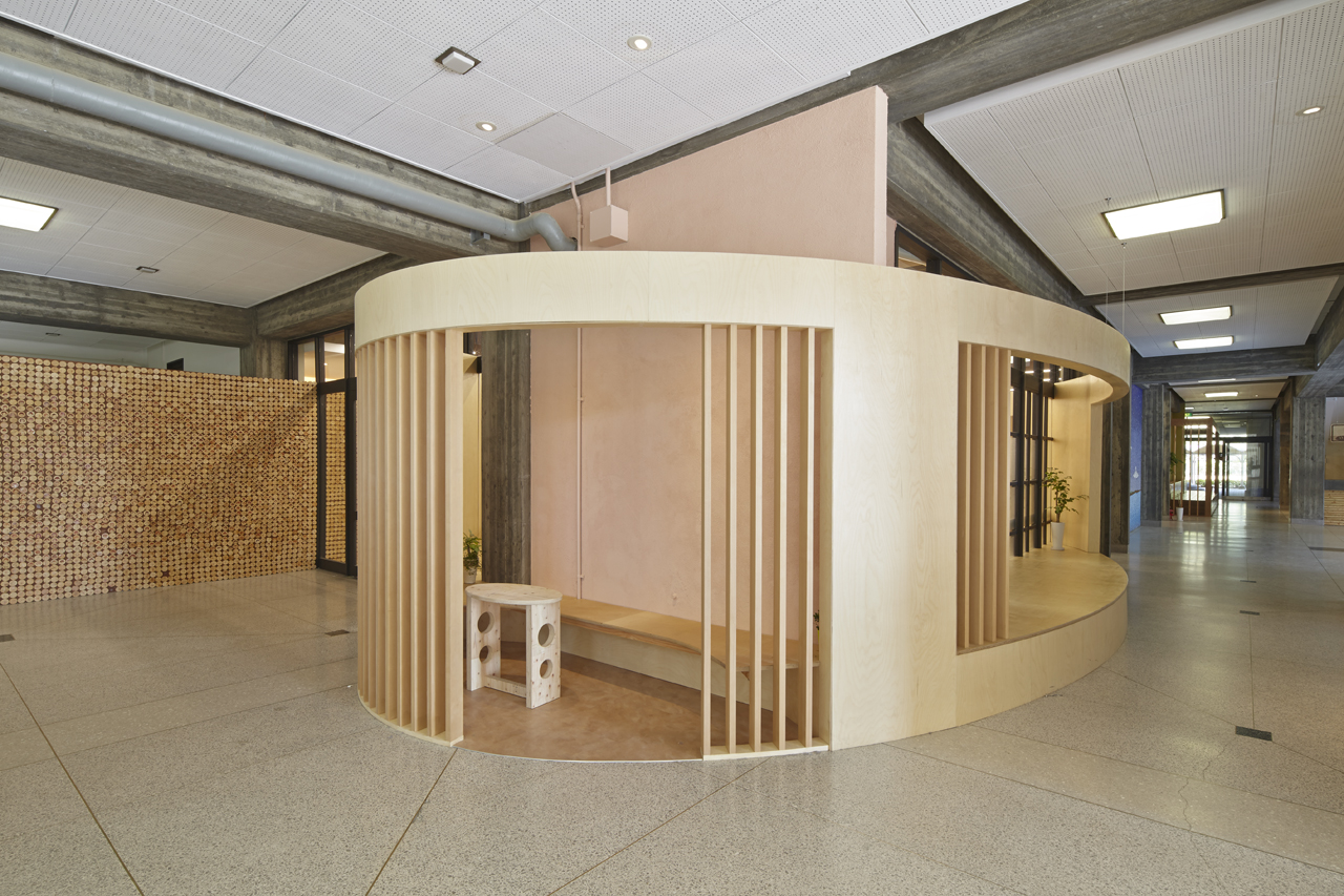 学校の改修工事についての説明