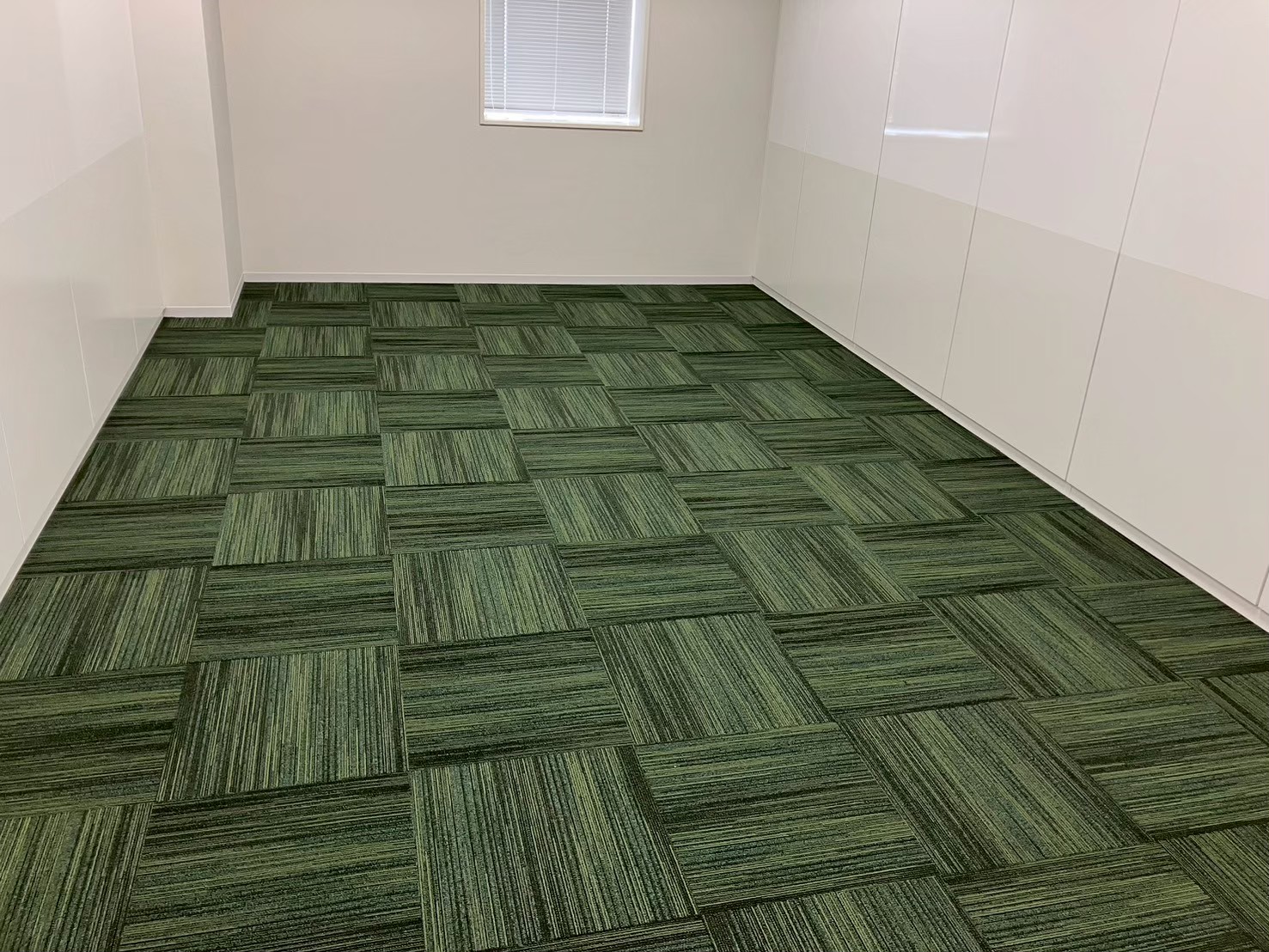 タイルカーペットについて説明