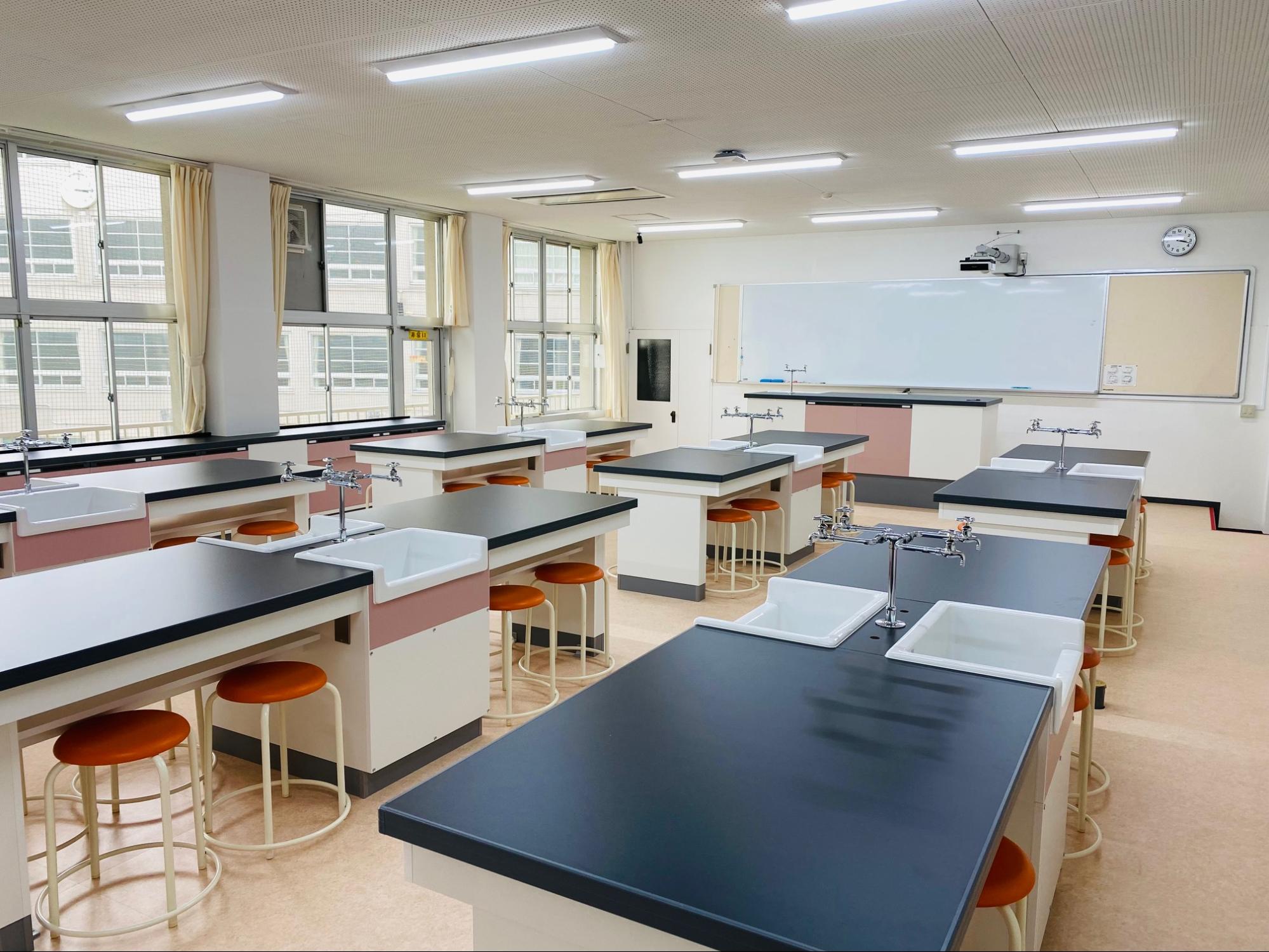 学校施設環境改善交付金を活用した改修工事についての説明