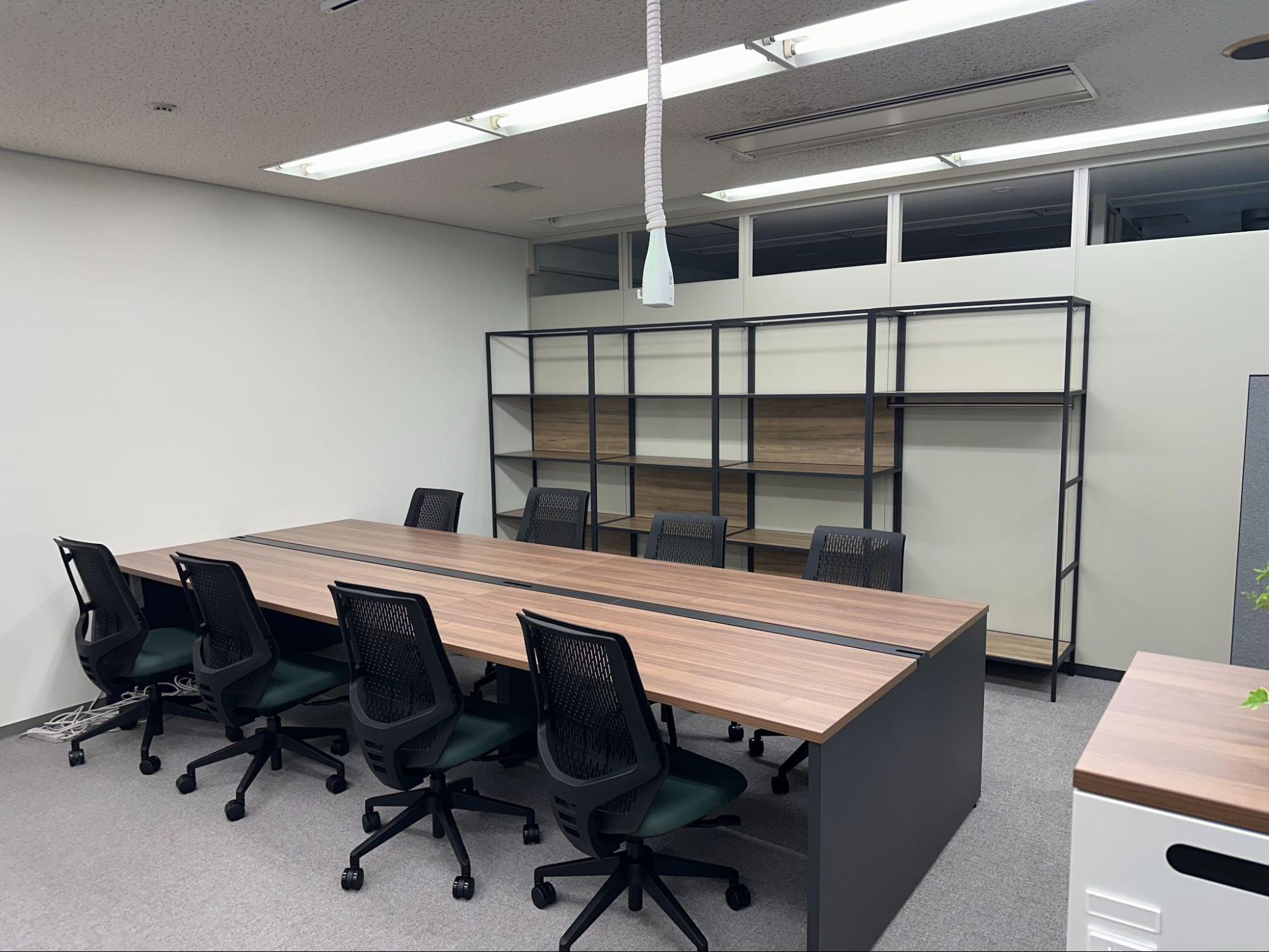 【事例あり】オフィスの什器とは？種類や選び方、入手方法も解説