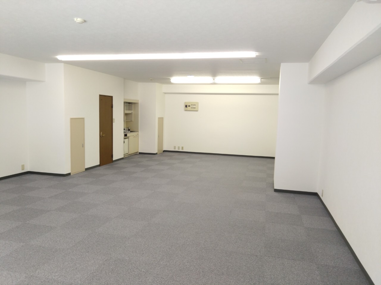 【事例つき】オフィスの原状回復はどこまで？費用相場や工事の流れも解説